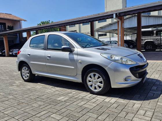 PEUGEOT 207 1.4 XR SPORT 8V FLEX 2P MANUAL PEUGEOT 207 1.4 XR SPORT 8V FLEX 2P MANUAL